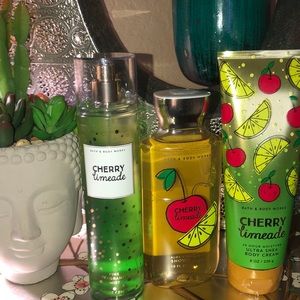 Bath and Bodyworks cherry lemonade gift set combo